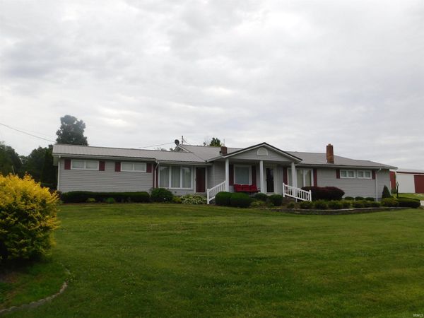 6253 N Marshall Road, Campbellsburg, IN 47108