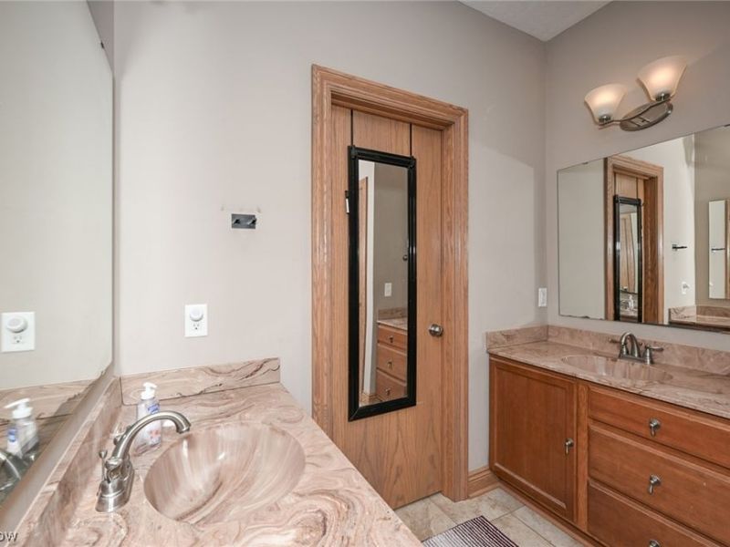 12345 Stafford Road , Chagrin Falls, OH 44023 Photo 21