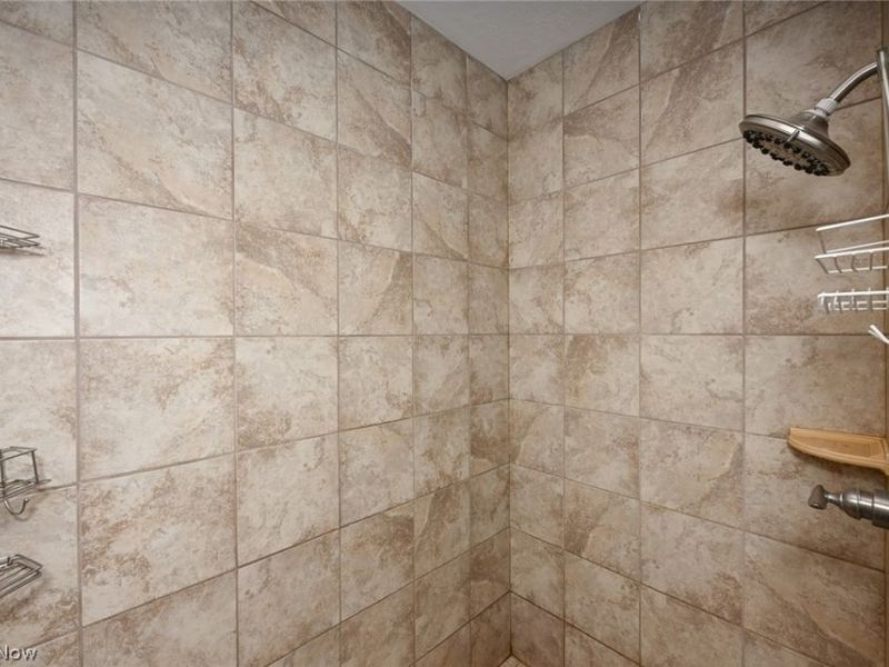 12345 Stafford Road , Chagrin Falls, OH 44023 Photo 22