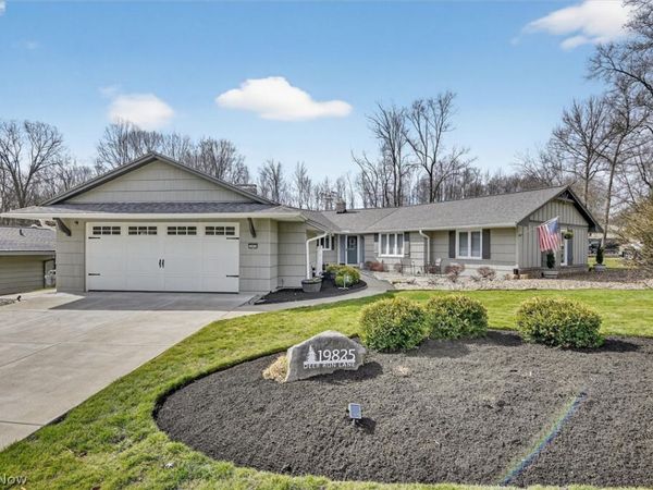 19825 Deer Run Lane , Strongsville, OH 44149