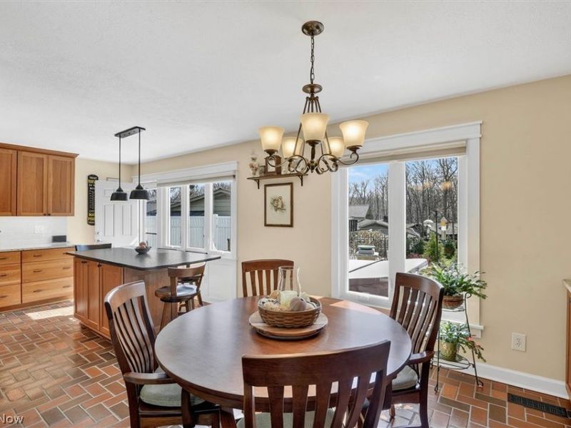 19825 Deer Run Lane, Strongsville, OH 44149 Photo 11