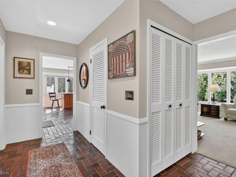 19825 Deer Run Lane, Strongsville, OH 44149 Photo 30