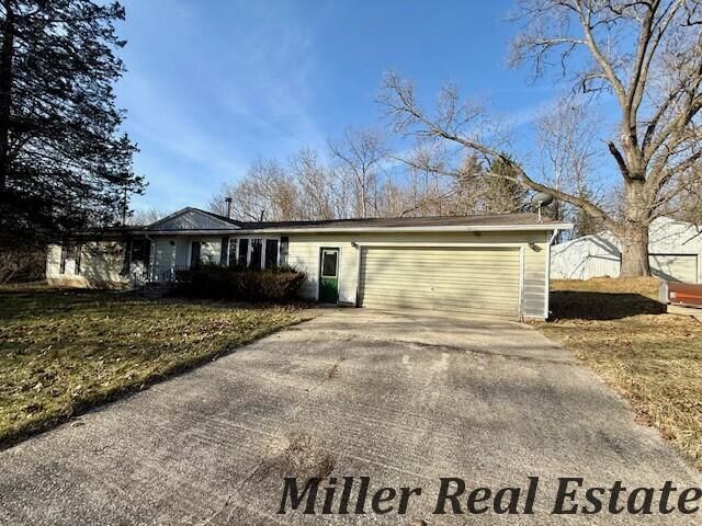 9926 Keller Road, Delton, MI 49046 Main Photo