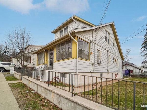 66 Buschmann Avenue, HALEDON, NJ 07508