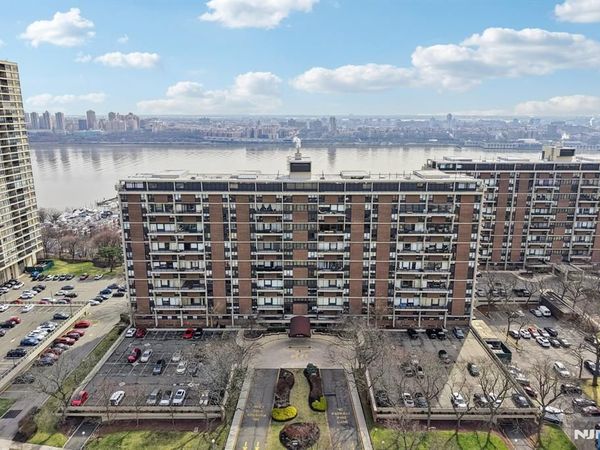 2 Horizon Road 1428, Unit 1428, FORT LEE, NJ 07024