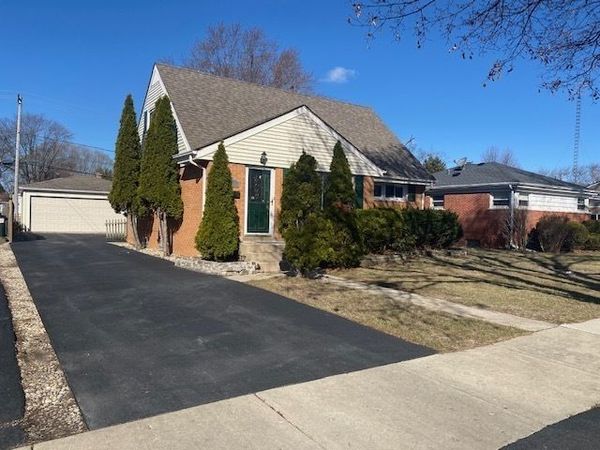312 N Reuter Drive , Arlington Heights, IL 60005