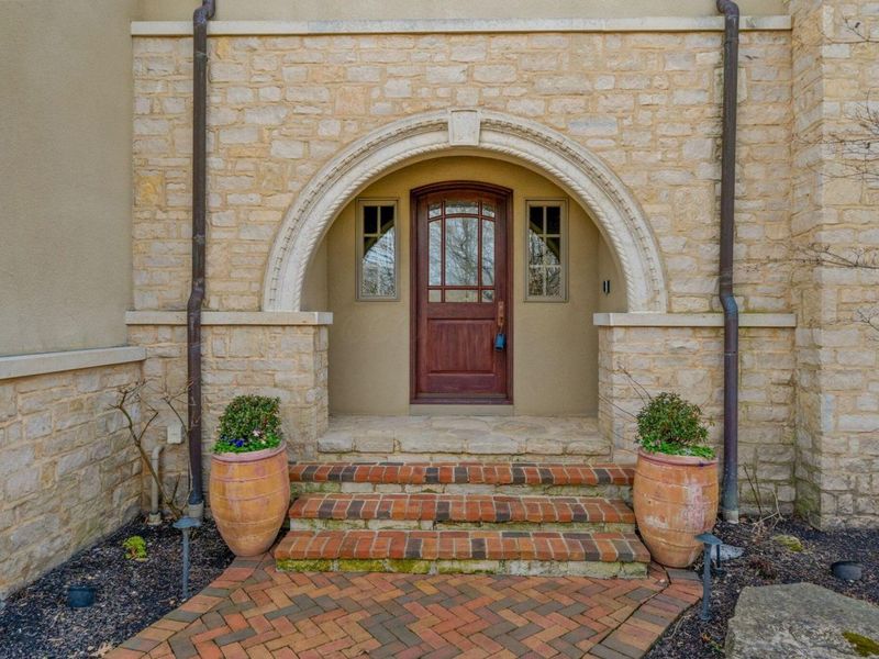 7871 Calverton Square , New Albany, OH 43054 Photo 4