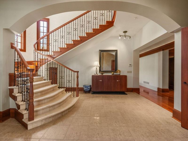 7871 Calverton Square , New Albany, OH 43054 Photo 5