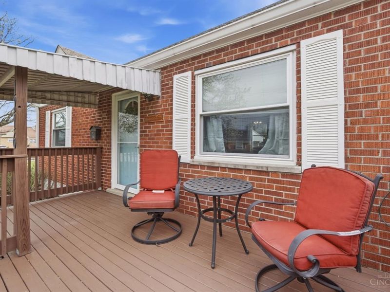 1216 Alwil Drive, Cincinnati, OH 45215 Photo 4