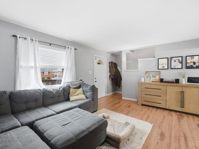 1216 Alwil Drive, Cincinnati, OH 45215 Photo 5