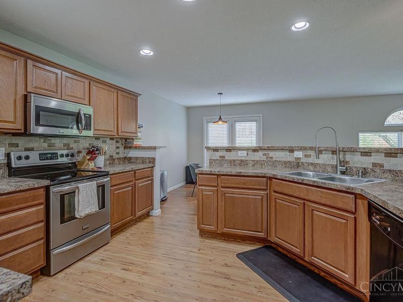 1942 Chase Avenue, Cincinnati, OH 45223 Photo 14