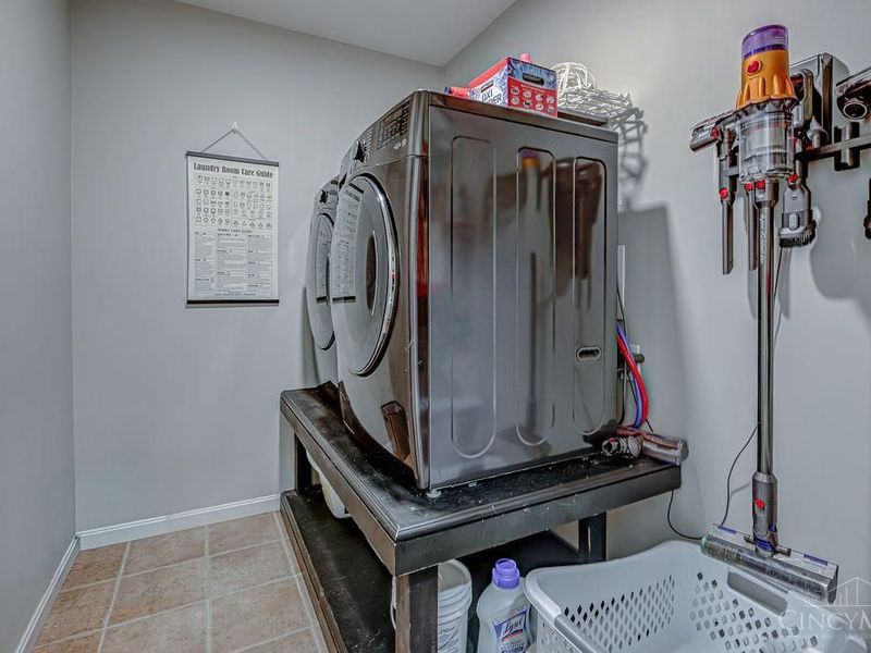 1942 Chase Avenue, Cincinnati, OH 45223 Photo 20