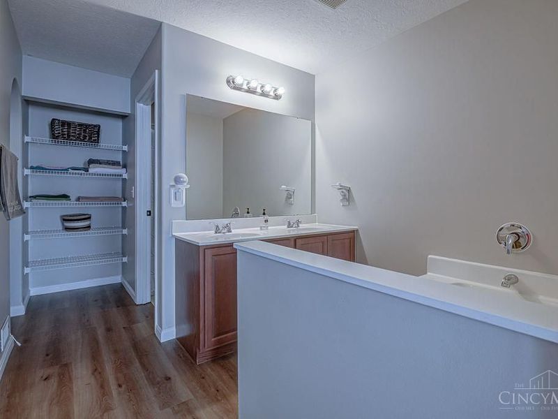 1942 Chase Avenue, Cincinnati, OH 45223 Photo 26