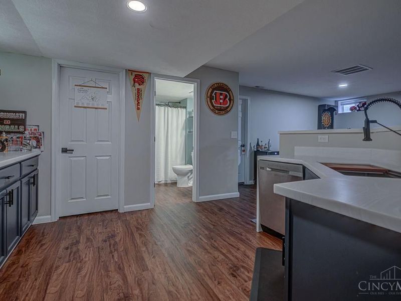 1942 Chase Avenue, Cincinnati, OH 45223 Photo 42