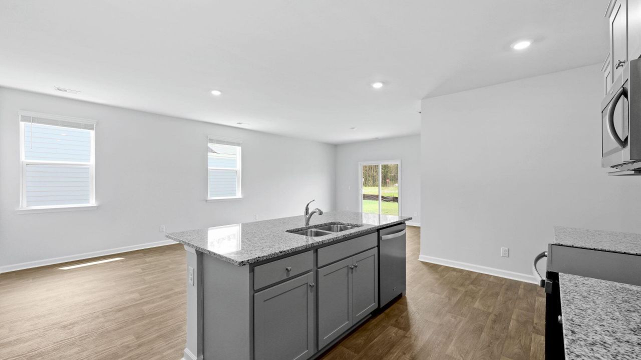 543 Tulip Poplar Drive Photo 24