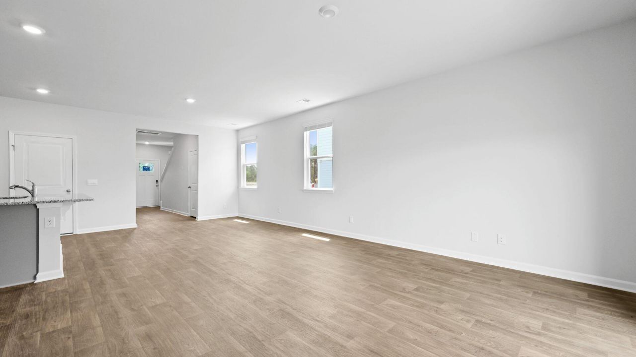 543 Tulip Poplar Drive Photo 25