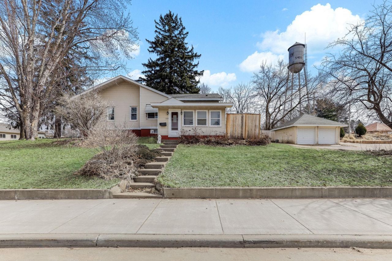 328 Keller Avenue N, Amery, WI 54001