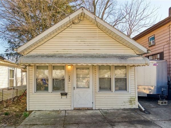 249 W Harris Avenue, Ravenna, OH 44266