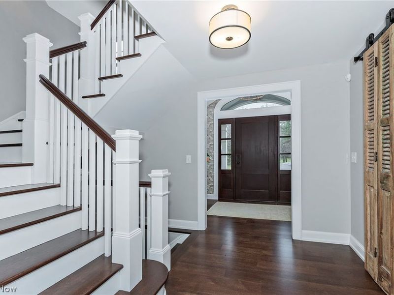 449 N Main Street , Chagrin Falls, OH 44022 Photo 2