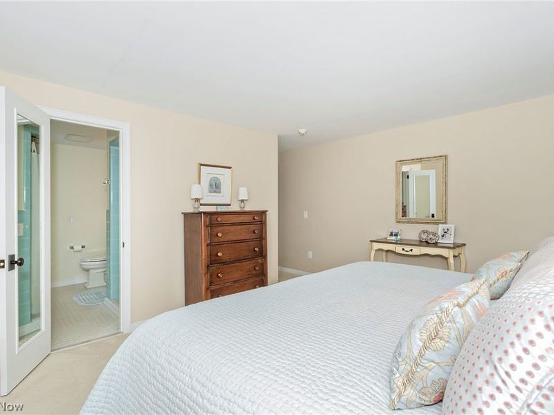 449 N Main Street , Chagrin Falls, OH 44022 Photo 33