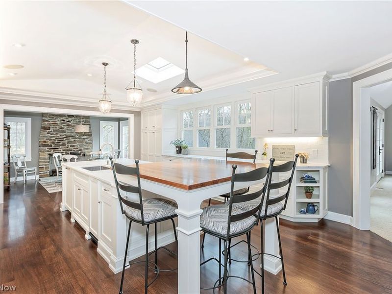 449 N Main Street , Chagrin Falls, OH 44022 Photo 5