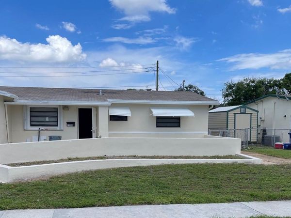 4410 NW 22nd Street, Lauderhill, FL 33313