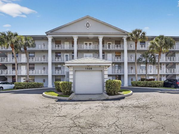 1528 Whitehall Drive, Unit 202, Davie, FL 33324