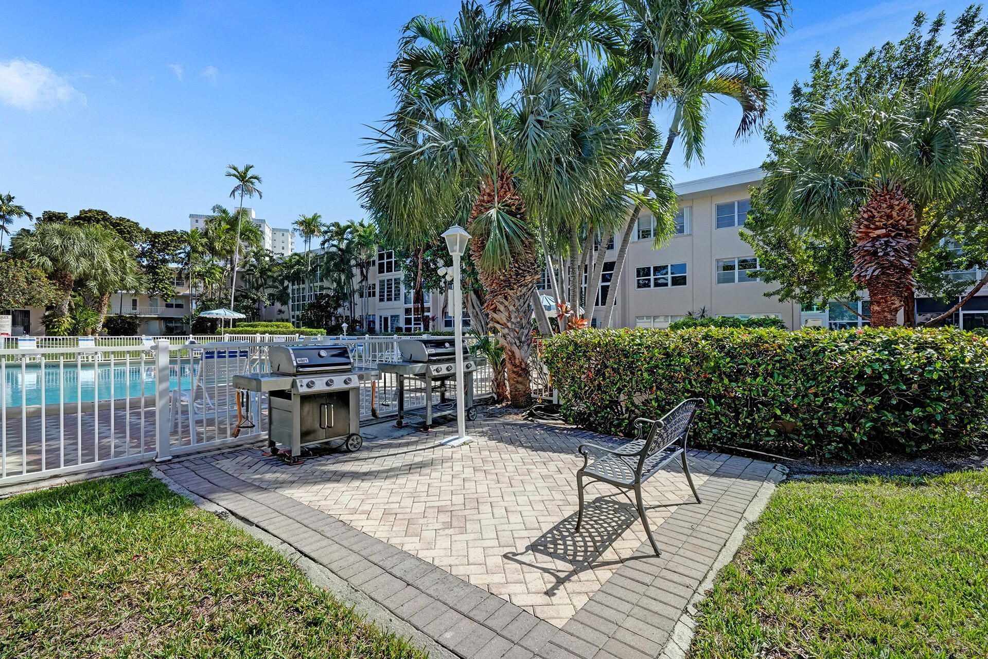 1481 S Ocean Boulevard, Unit 308, Lauderdale by the Sea, FL 33062 Photo