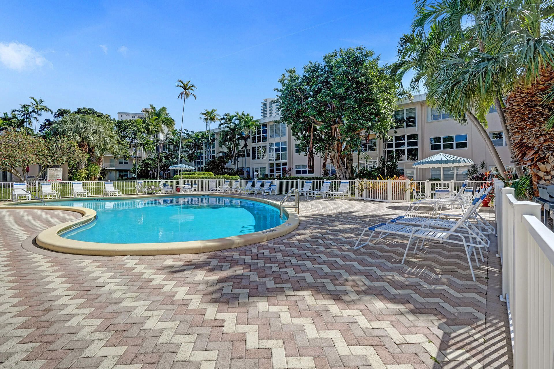 1481 S Ocean Boulevard, Unit 308, Lauderdale by the Sea, FL 33062 Photo