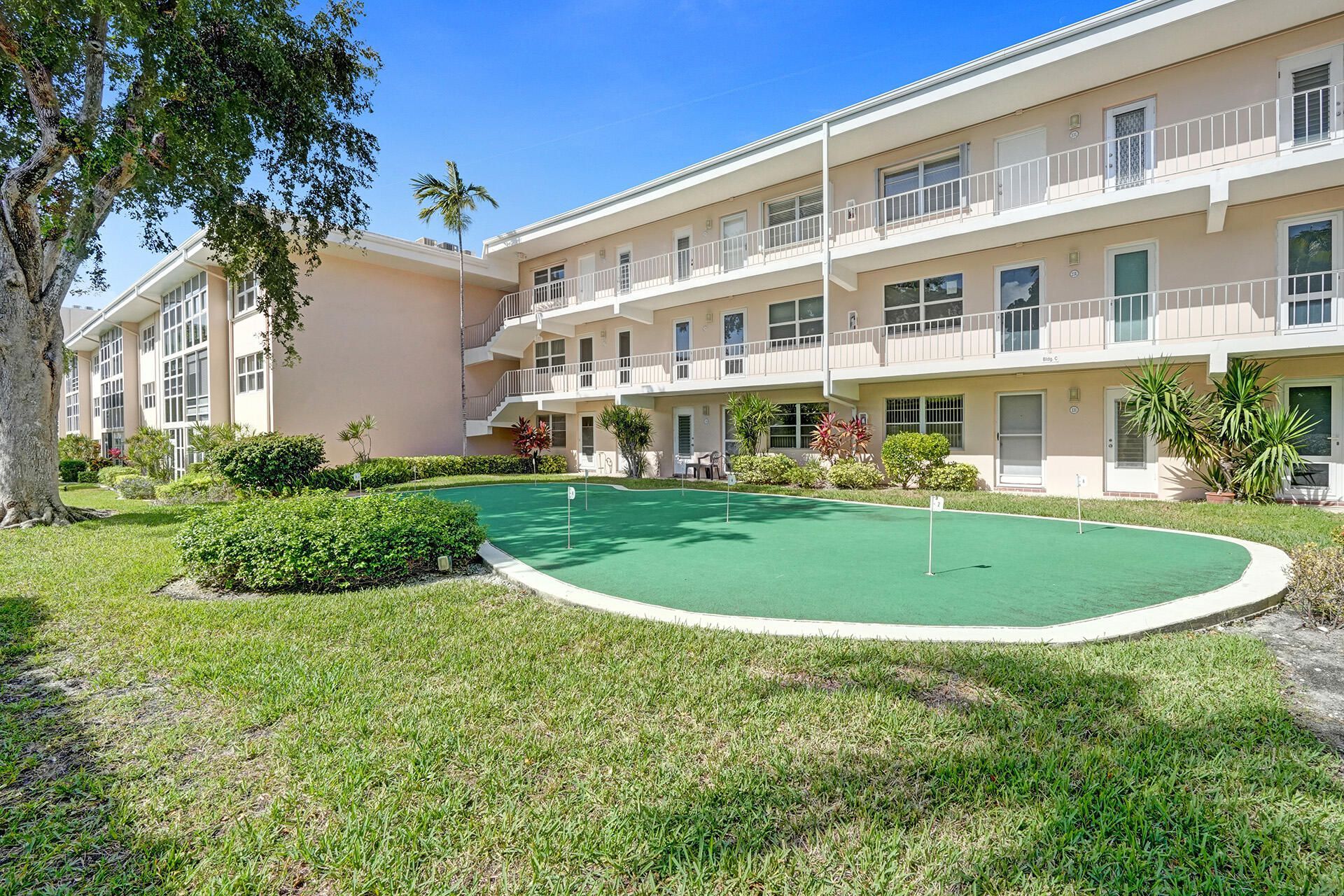 1481 S Ocean Boulevard, Unit 308, Lauderdale by the Sea, FL 33062 Photo