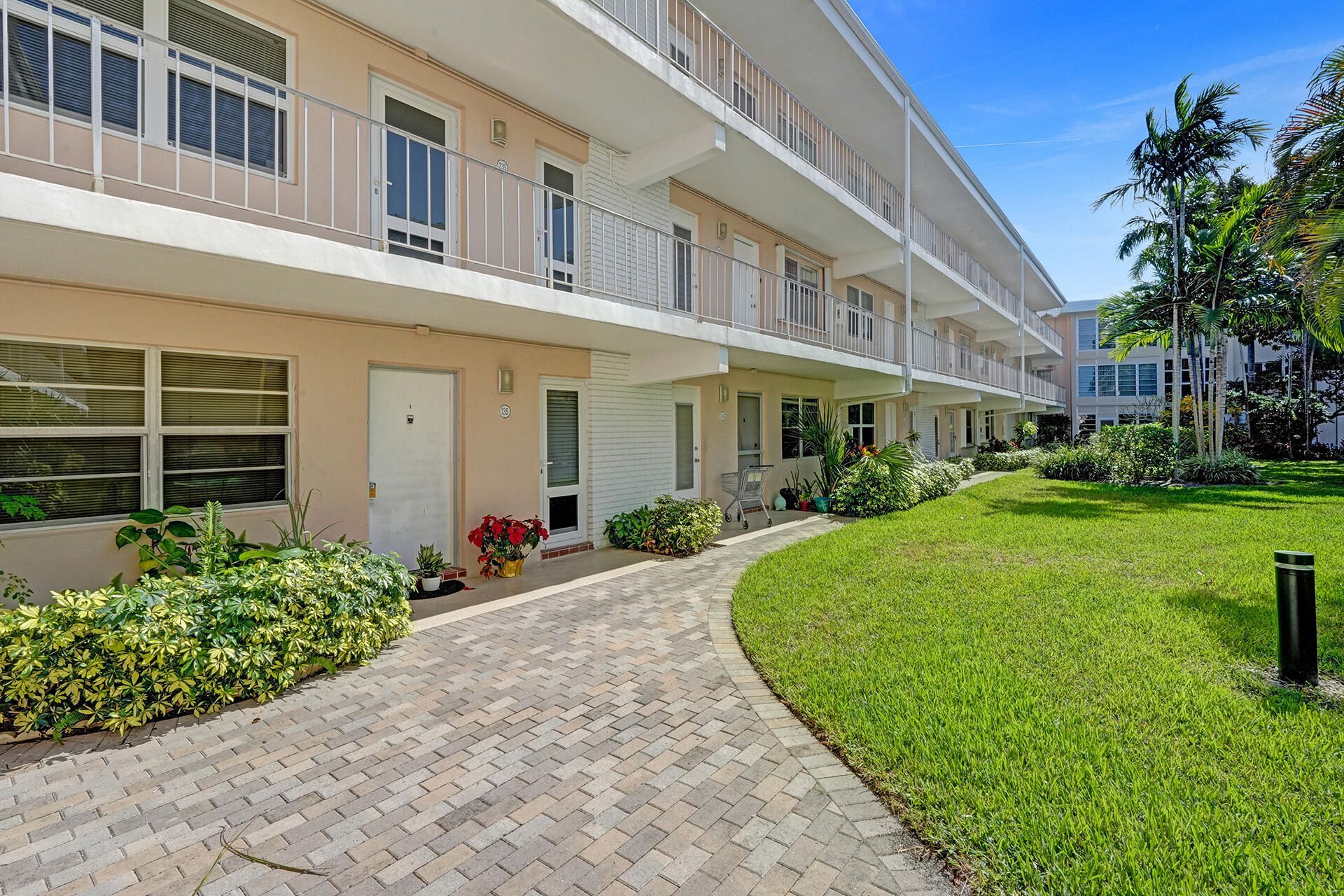 1481 S Ocean Boulevard, Unit 308, Lauderdale by the Sea, FL 33062 Photo