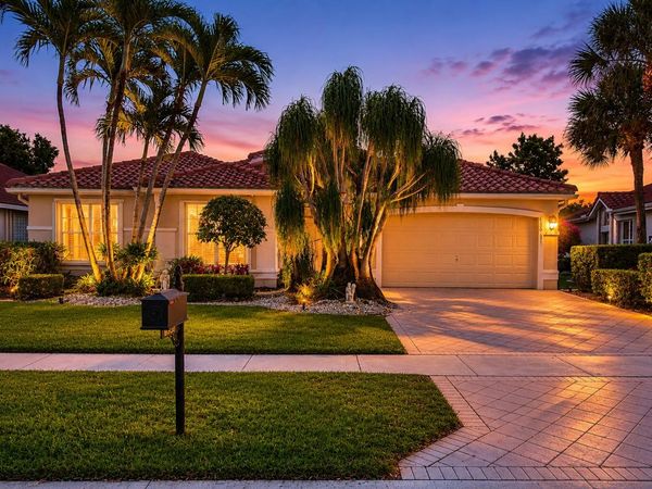 6850 Fiji Circle, Boynton Beach, FL 33437