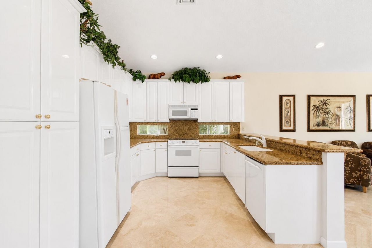 6850 Fiji Circle, Boynton Beach, FL 33437 Photo