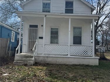 435 Elmwood Avenue, Niagara Falls, NY 14301