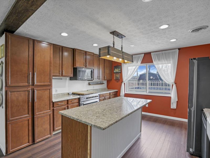 421 Benson Drive, Groveport, OH 43125 Photo 14