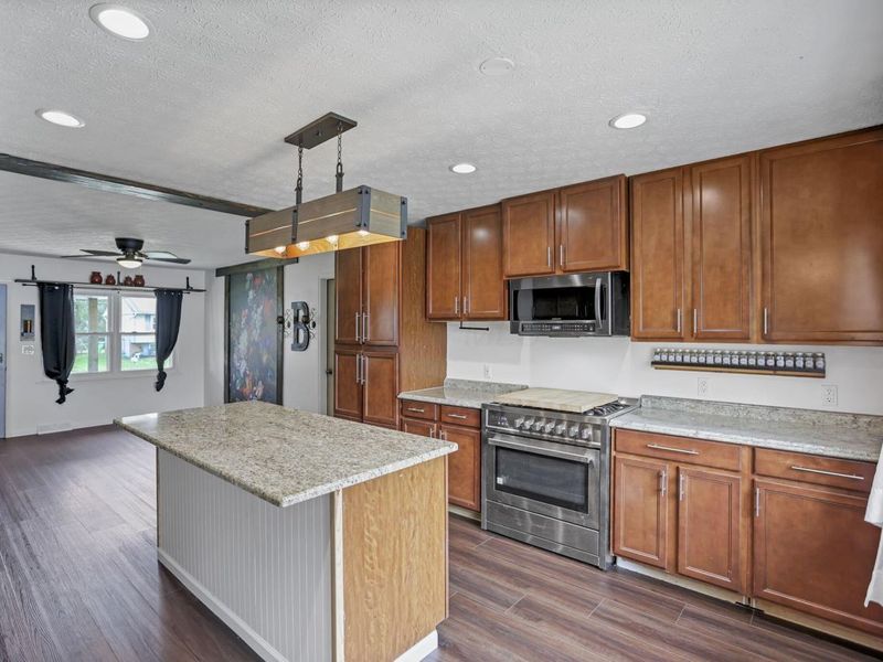 421 Benson Drive, Groveport, OH 43125 Photo 18