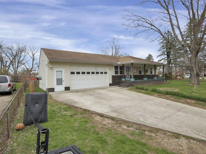 421 Benson Drive, Groveport, OH 43125 Photo 2