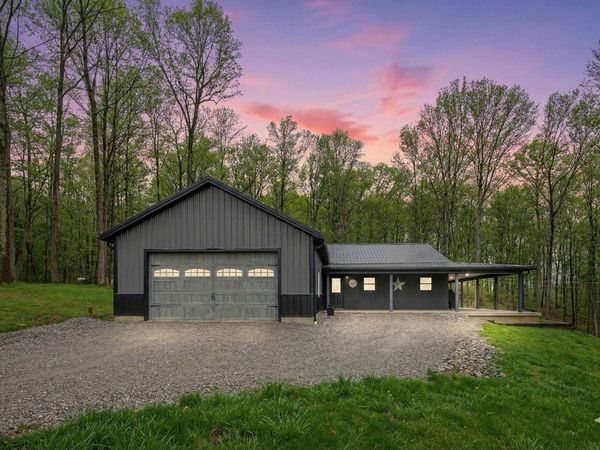 10867 Township Road 56 NE, Mount Perry, OH 43760