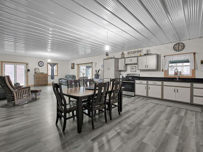 10867 Township Road 56 NE, Mount Perry, OH 43760 Photo 12