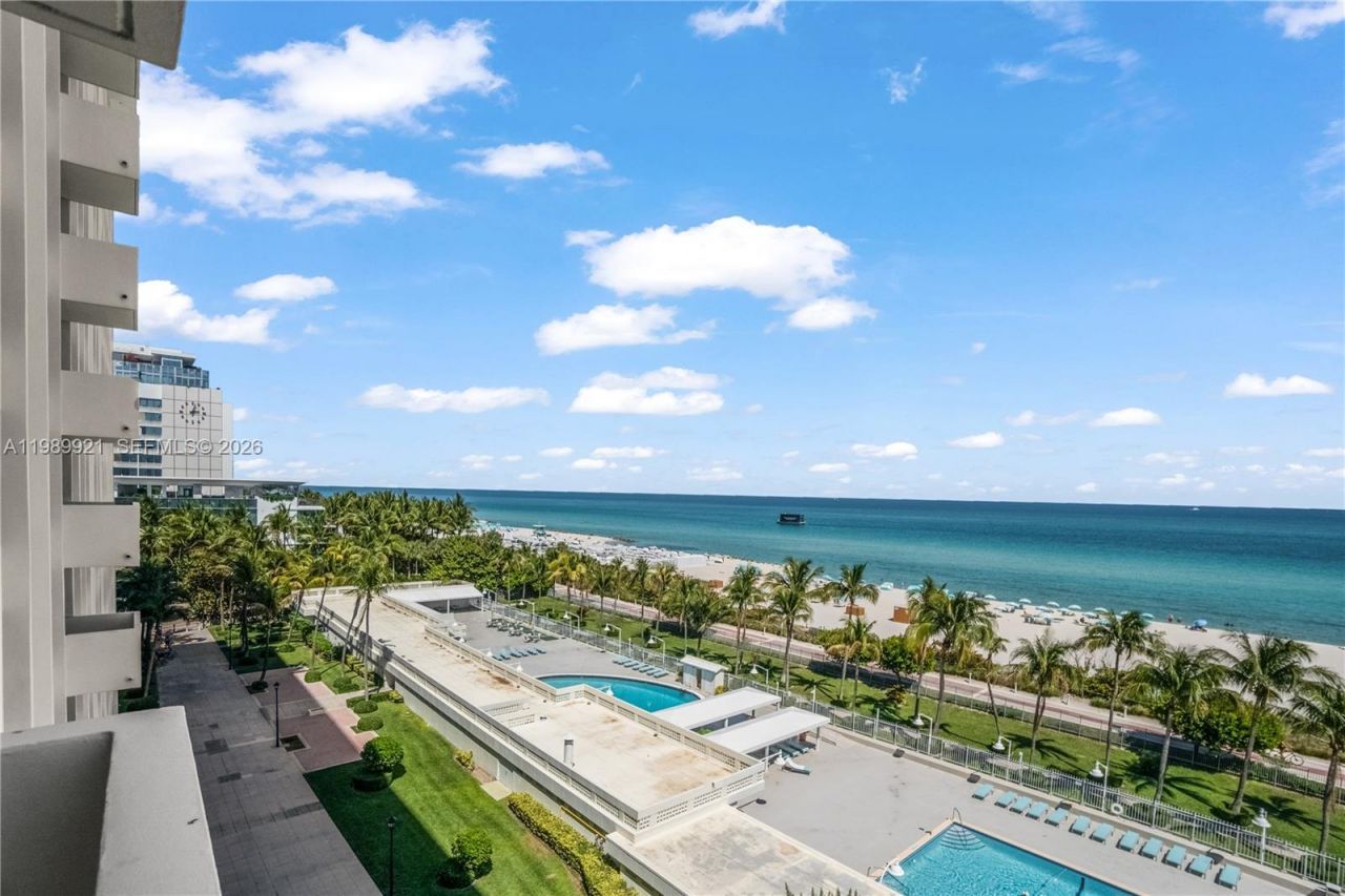 2899 Collins Ave, Unit 847, Miami Beach, FL 33140 Photo
