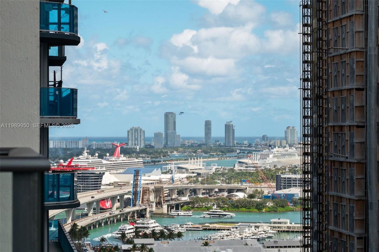 11 NE 26th St, Unit 2605, Miami, FL 33132 Photo