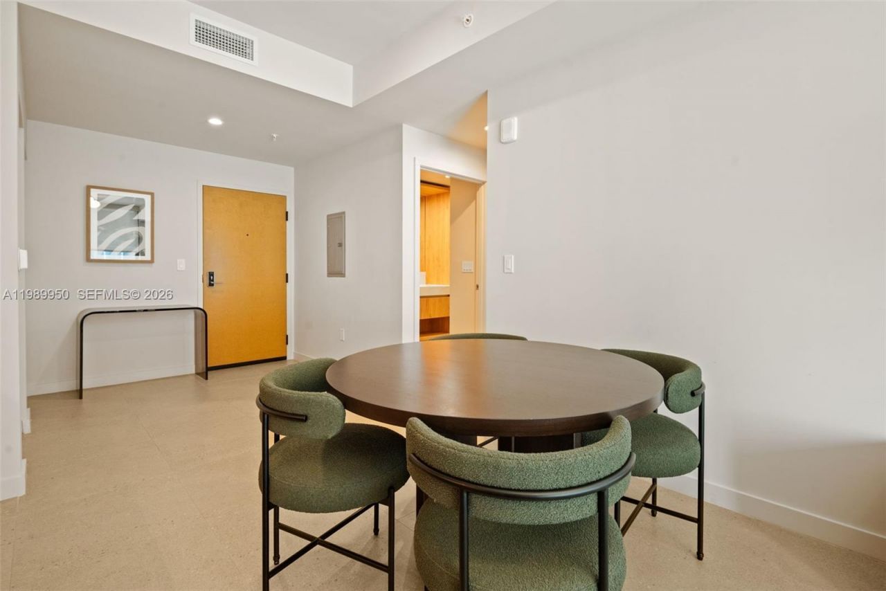 11 NE 26th St, Unit 2605, Miami, FL 33132 Photo