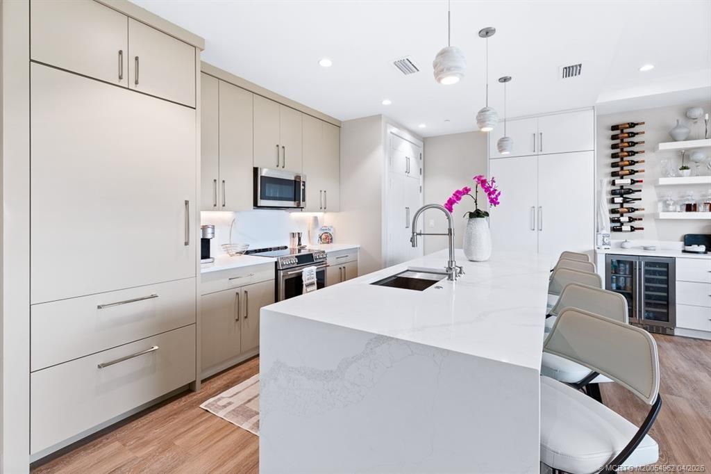 41 SW Seminole Street, Unit 307, Stuart, FL 34994 Photo