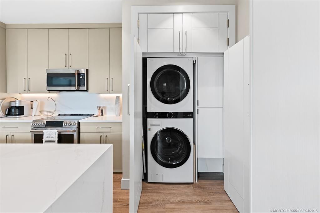 41 SW Seminole Street, Unit 307, Stuart, FL 34994 Photo