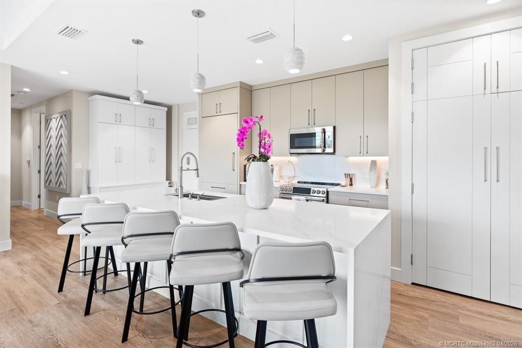 41 SW Seminole Street, Unit 307, Stuart, FL 34994 Photo