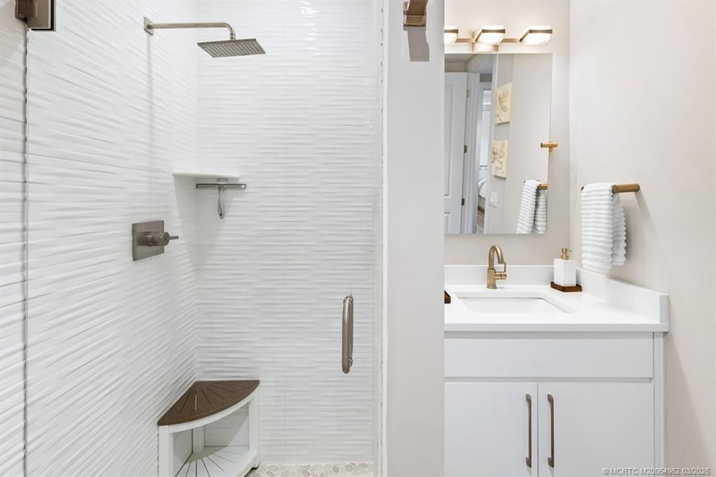 41 SW Seminole Street, Unit 307, Stuart, FL 34994 Photo