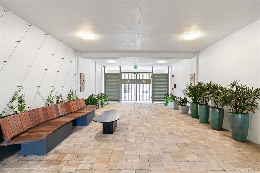 41 SW Seminole Street, Unit 307, Stuart, FL 34994 Photo