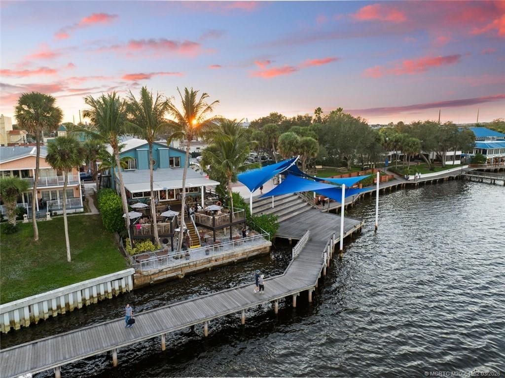 41 SW Seminole Street, Unit 307, Stuart, FL 34994 Photo