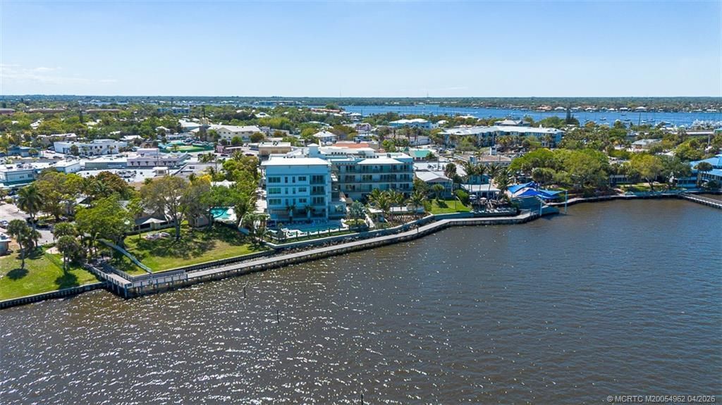41 SW Seminole Street, Unit 307, Stuart, FL 34994 Photo