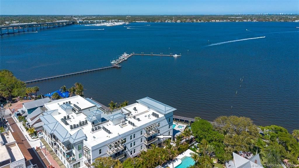 41 SW Seminole Street, Unit 307, Stuart, FL 34994 Photo